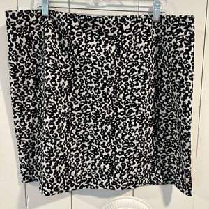 Price drop! Express Black and White Leopard Print Mini Skirt, Size XL